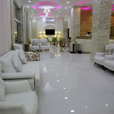 Al Deafah Hotel Apartment الضيافة للشقق الفندقية Al Buraimi Ngoại thất bức ảnh