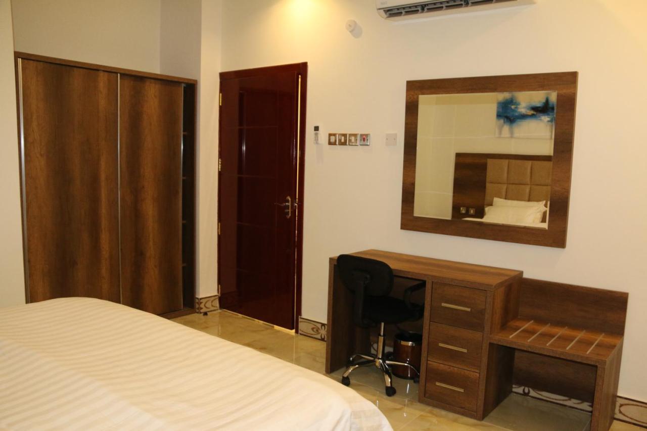 Al Deafah Hotel Apartment الضيافة للشقق الفندقية Al Buraimi Ngoại thất bức ảnh